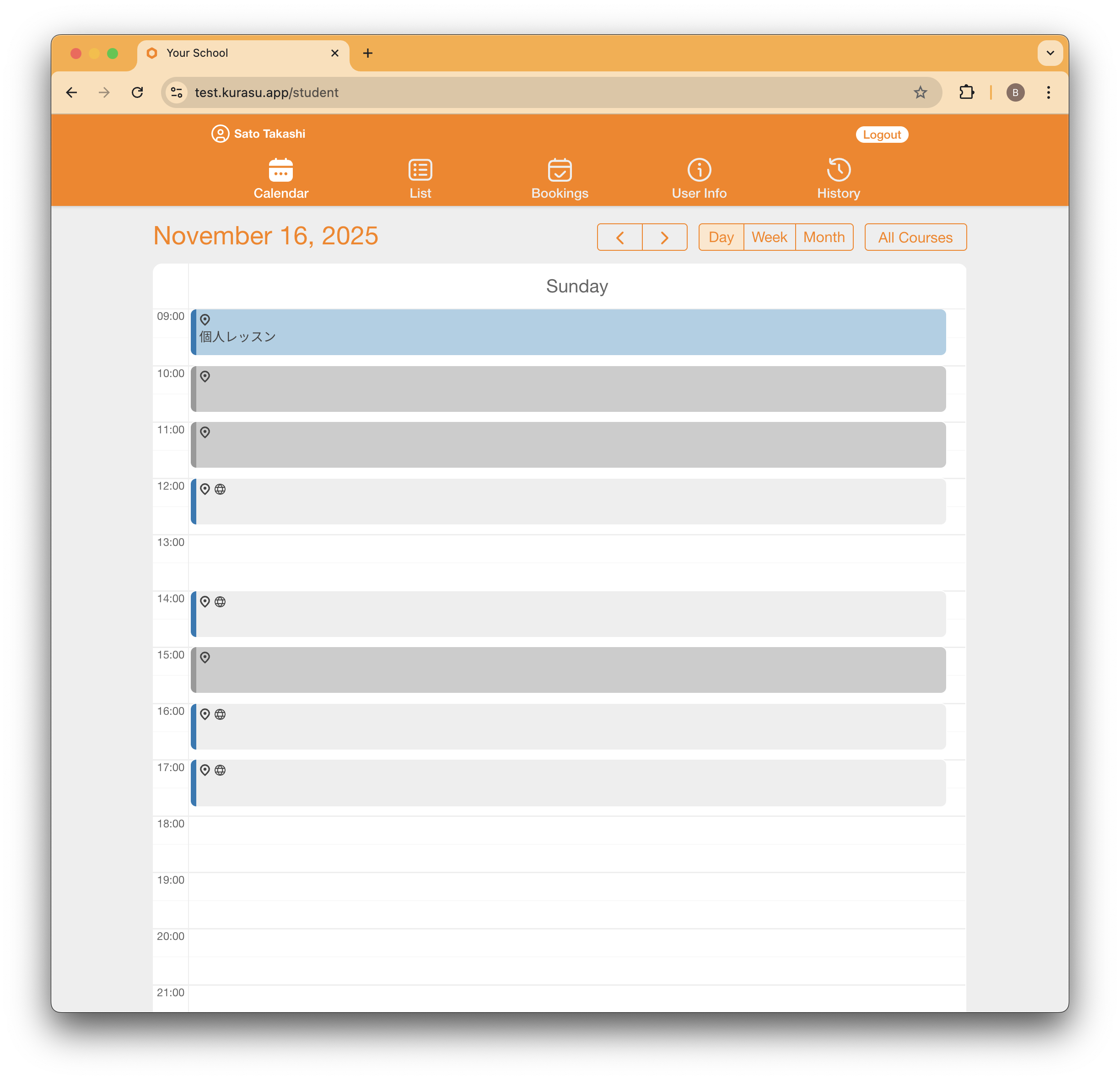 Student booking interface showing available lesson times with teacher selection and online meeting integration